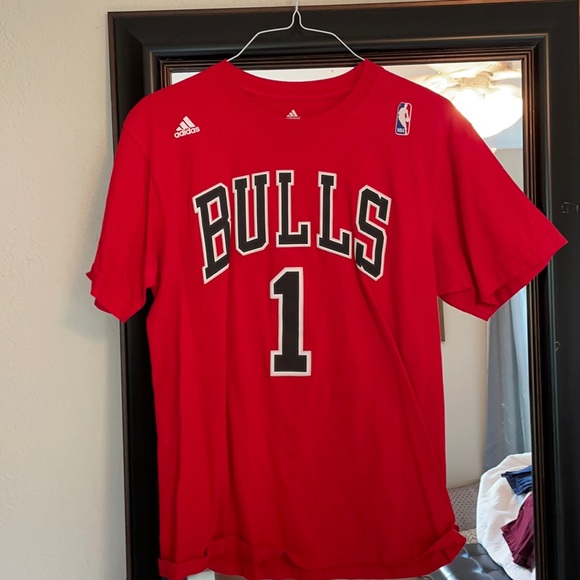 adidas Other - Men’s Chicago Bulls Shirt
